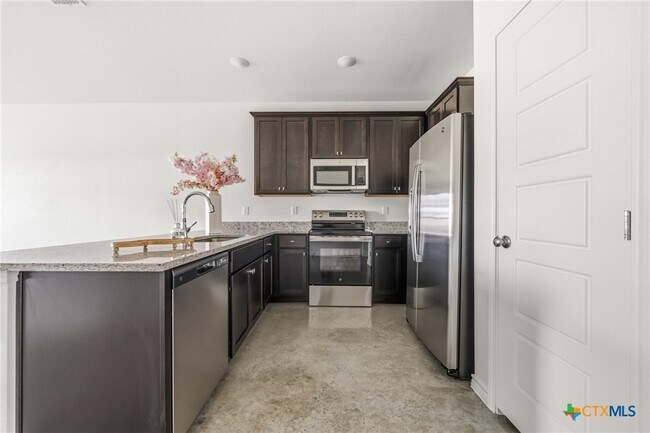 Building Photo - 8901 Prickly Ash Dr