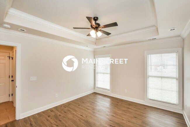 Building Photo - 3 Bedroom Pet-Friendly Home in HUNTSVILLE, AL with Main Street Renewal