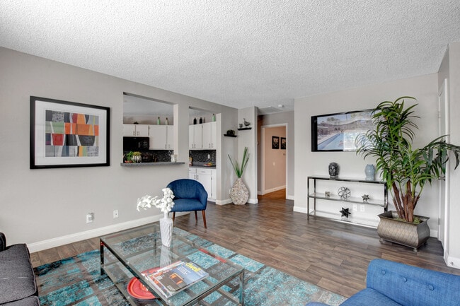 Living Room - Sequoia Meadows