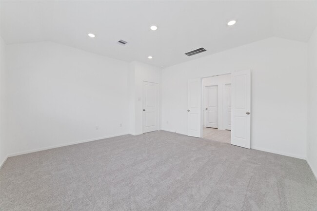 Building Photo - 26818 Lanes Dr