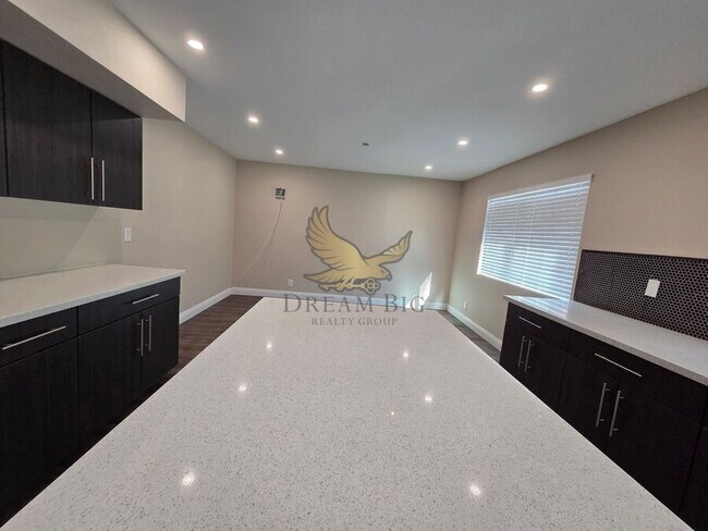 Building Photo - 6845 Coley Ave