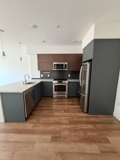 Building Photo - 2880 James M Wood Blvd