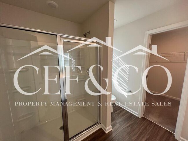 Building Photo - Spacious 5-Bedroom Home with Loft, 2-Car Garage & Neighborhood Amenities