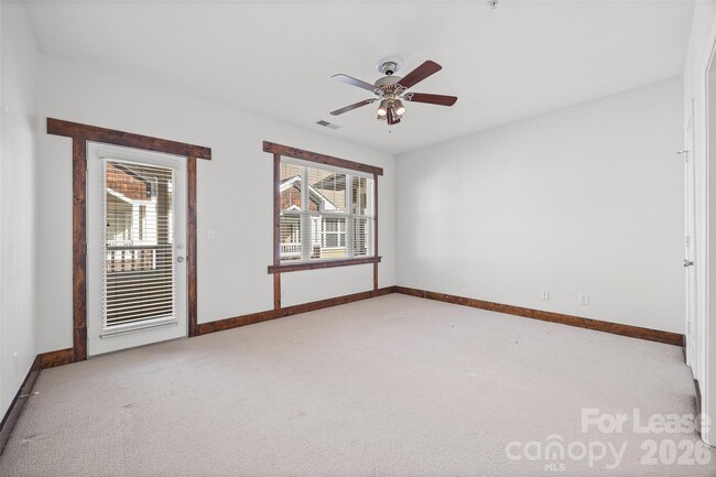 Building Photo - 1733 Matheson Ave