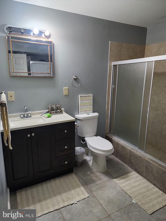 Building Photo - 7571 Holly Ridge Dr