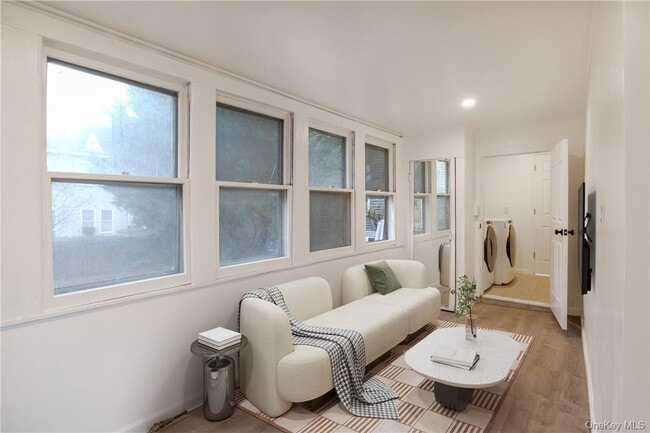 Building Photo - 35 White Ave