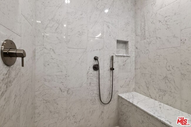 Building Photo - 502 Chapman Dr