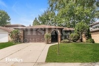 Building Photo - 18428 Lange St