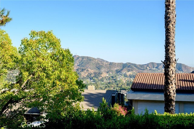 Building Photo - 3331 Oakmont View Dr