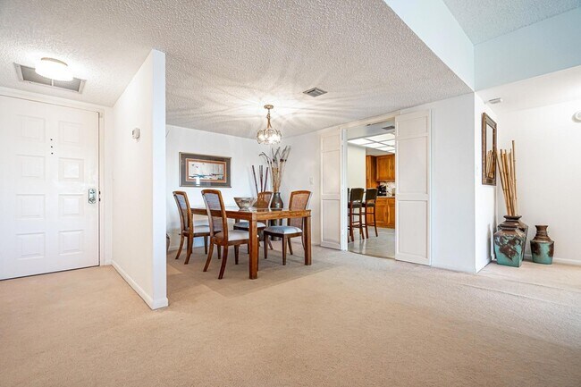 Building Photo - 5000 N Ocean Blvd