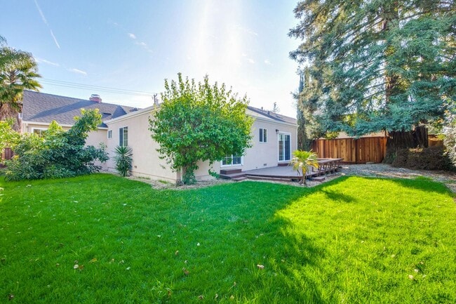 Building Photo - Wow! What a Great Home! Available Soon!