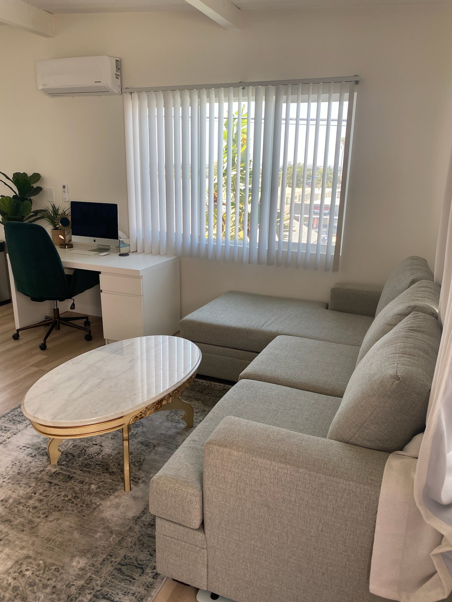 Living room - 1813 11th St