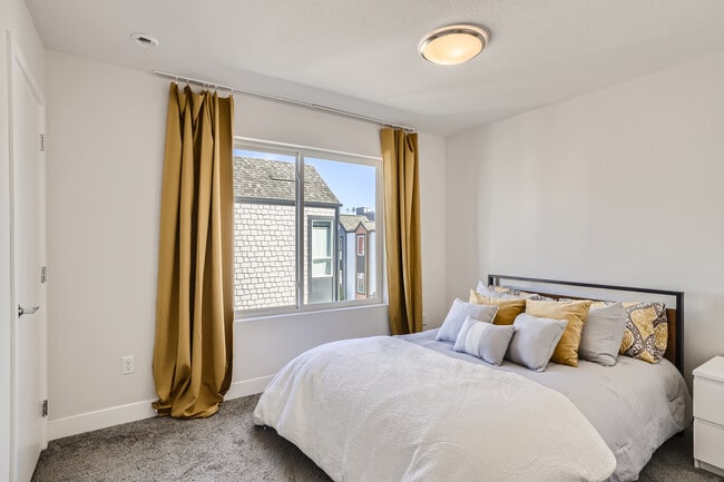 2nd Bedroom - 5563 W 10th Ave