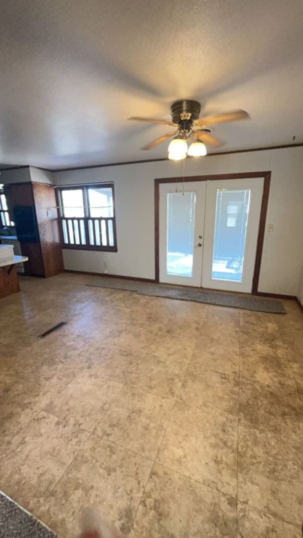 Building Photo - 1757 Meadowbrook Dr