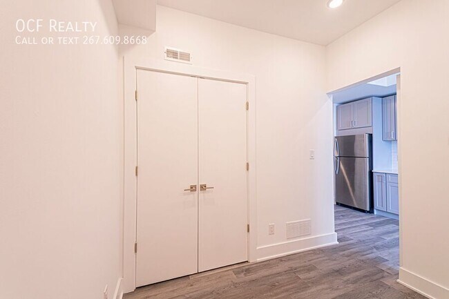 Building Photo - 1245 Ridge Ave