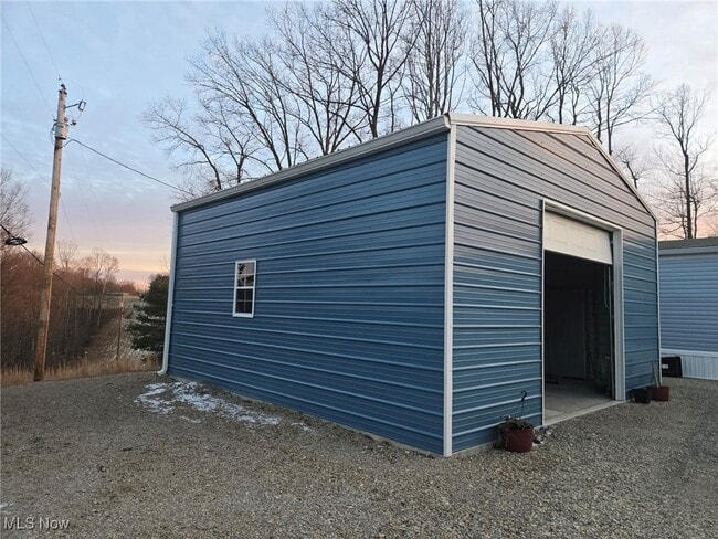 Building Photo - 2727 Finkle Hill Rd