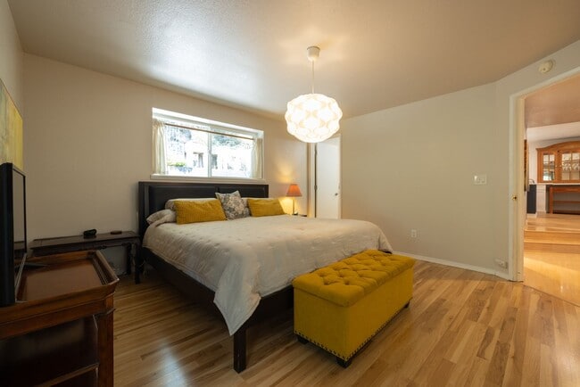 Building Photo - Rare Rental Opportunity: Premium 4-BR Home with Panoramic Views
