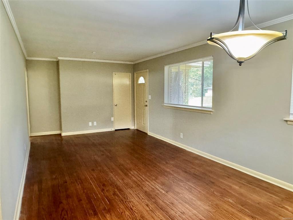 Building Photo - 320 Green Ridge Rd