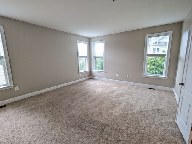 Building Photo - STUNNING Single Family Home in Brunswick C...