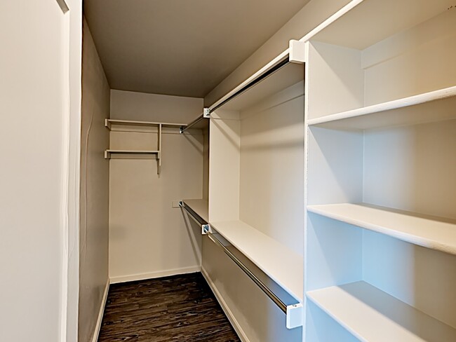 Building Photo - 3 Bedroom 2 Bath Duplex Near Tinker AFB