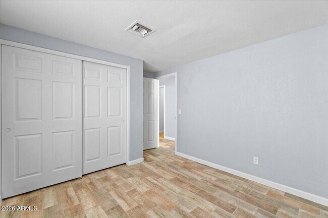 Building Photo - 3260 S Laguna Dr