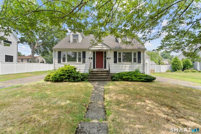 Building Photo - 214 Country Rd