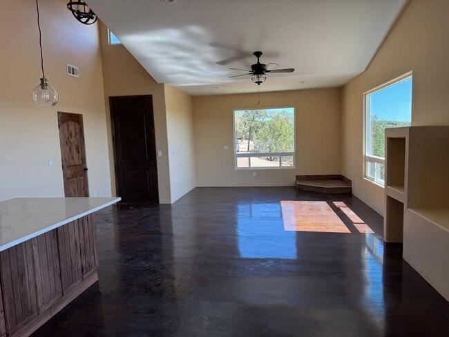 Building Photo - Brand new 3 bedroom, 2 bathroom home in Cedar Crest, NM