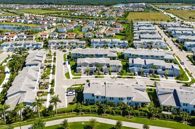 Building Photo - 5160 Willow Crk Dr