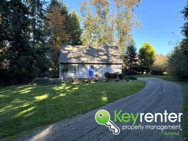 Building Photo - Cute Cottage on Fox Island, WA!