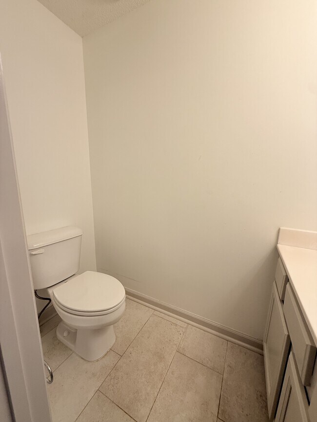 Building Photo - 817 15th St