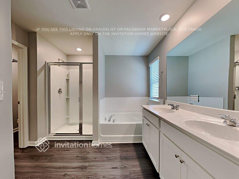 Building Photo - 121 Webster Cir