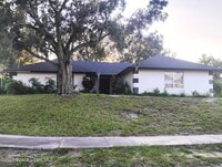 Building Photo - 1610 Carriage Dr