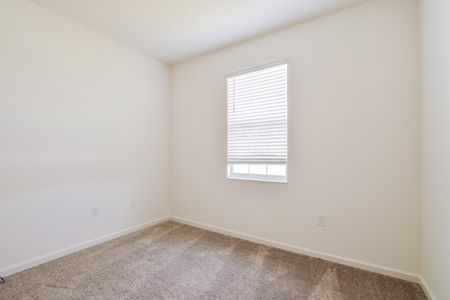 Building Photo - 33513 Sky Blossom Cir