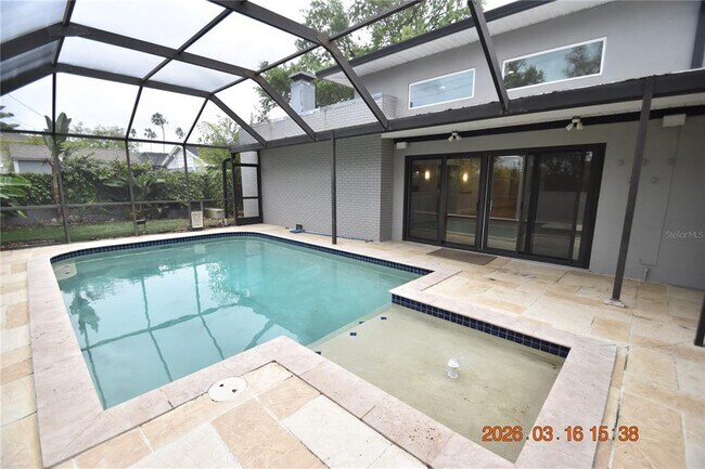 Building Photo - 571 Luzon Ave