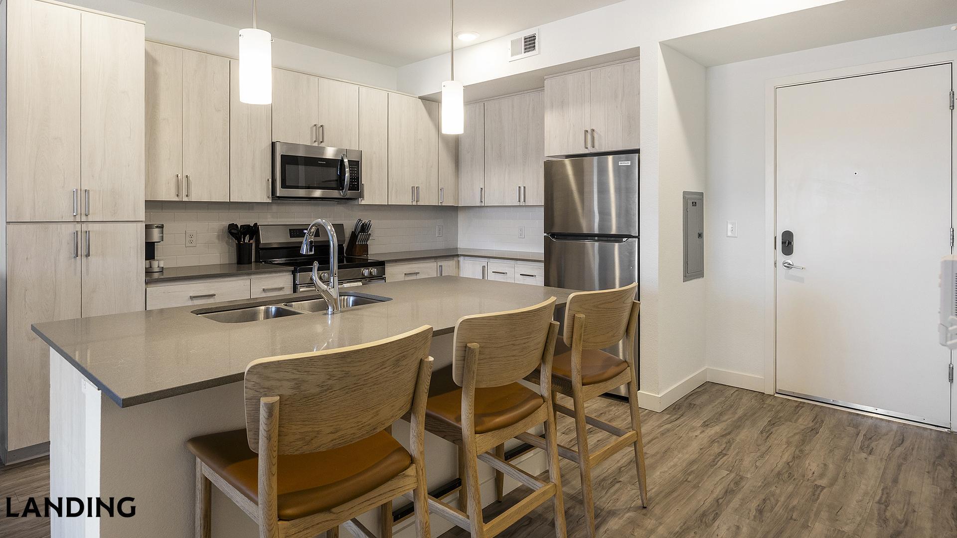 Building Photo - 1760 S Crismon Rd