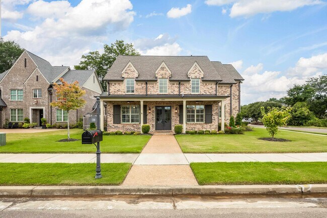 Primary Photo - 1385 Belfair Dr