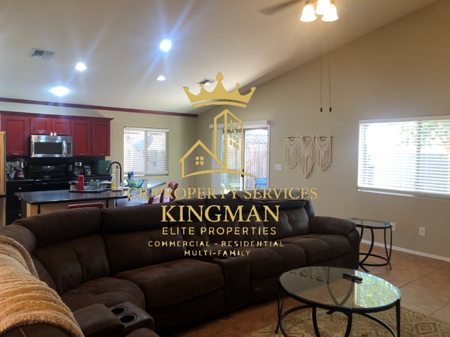 Building Photo - Spacious 3-Bedroom Home with Private Backyard Retreat – Fully Furnished & Utilities Included