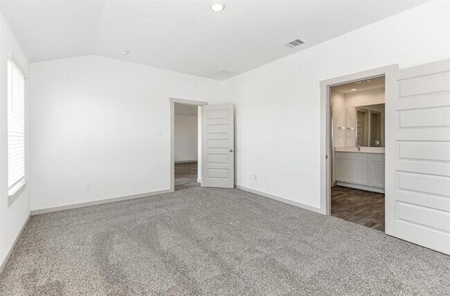Building Photo - 602 Thunder Cloud Dr