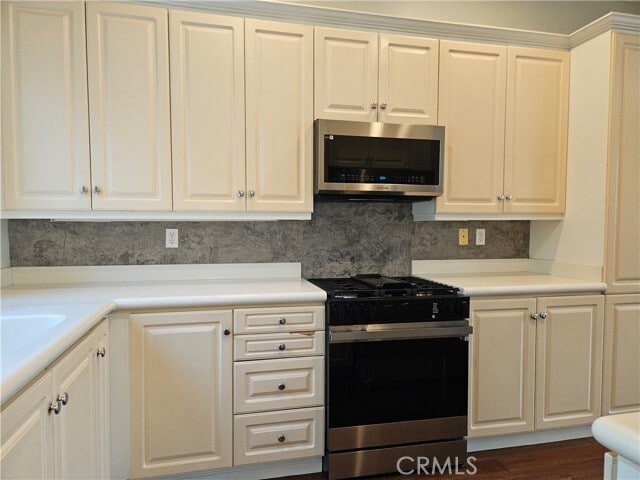 Building Photo - 2906 Ballesteros Ln