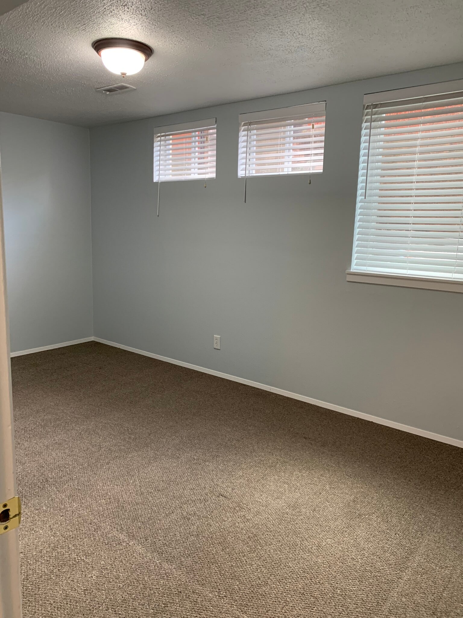 Bedroom #1, 15x16.5 - 4135 NW Carlton Ct