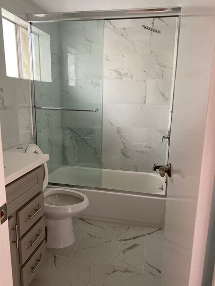 Building Photo - 1338 Berkeley St