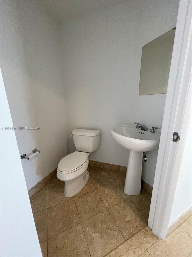 Building Photo - 801 Brickell Key Blvd