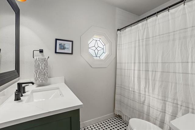 Building Photo - 3622 Suffolk Dr