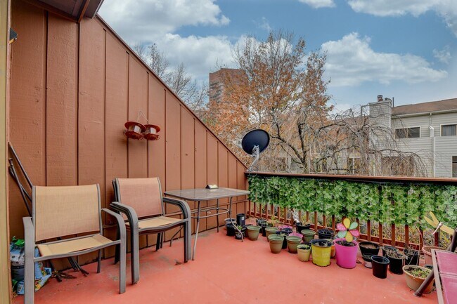 Building Photo - 572 Sanderling Ct