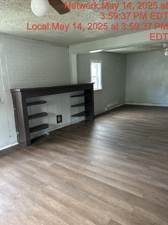 Building Photo - 405 Adams St