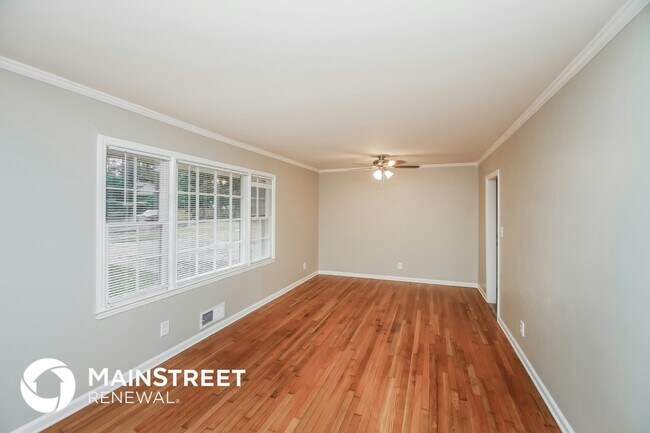 Building Photo - 2630 Barcelona Ct SW