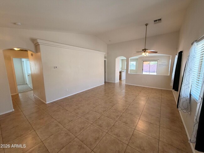 Building Photo - 8409 W Payson Rd