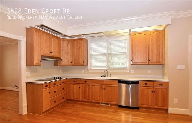 Building Photo - 3528 Eden Croft Dr