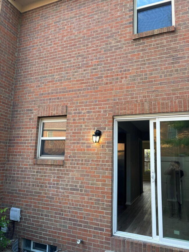 Building Photo - 7970 Trellage Ct