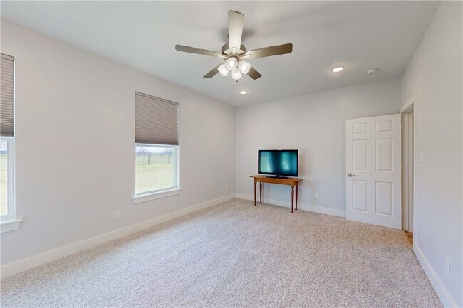 Building Photo - 12268 Cr 175